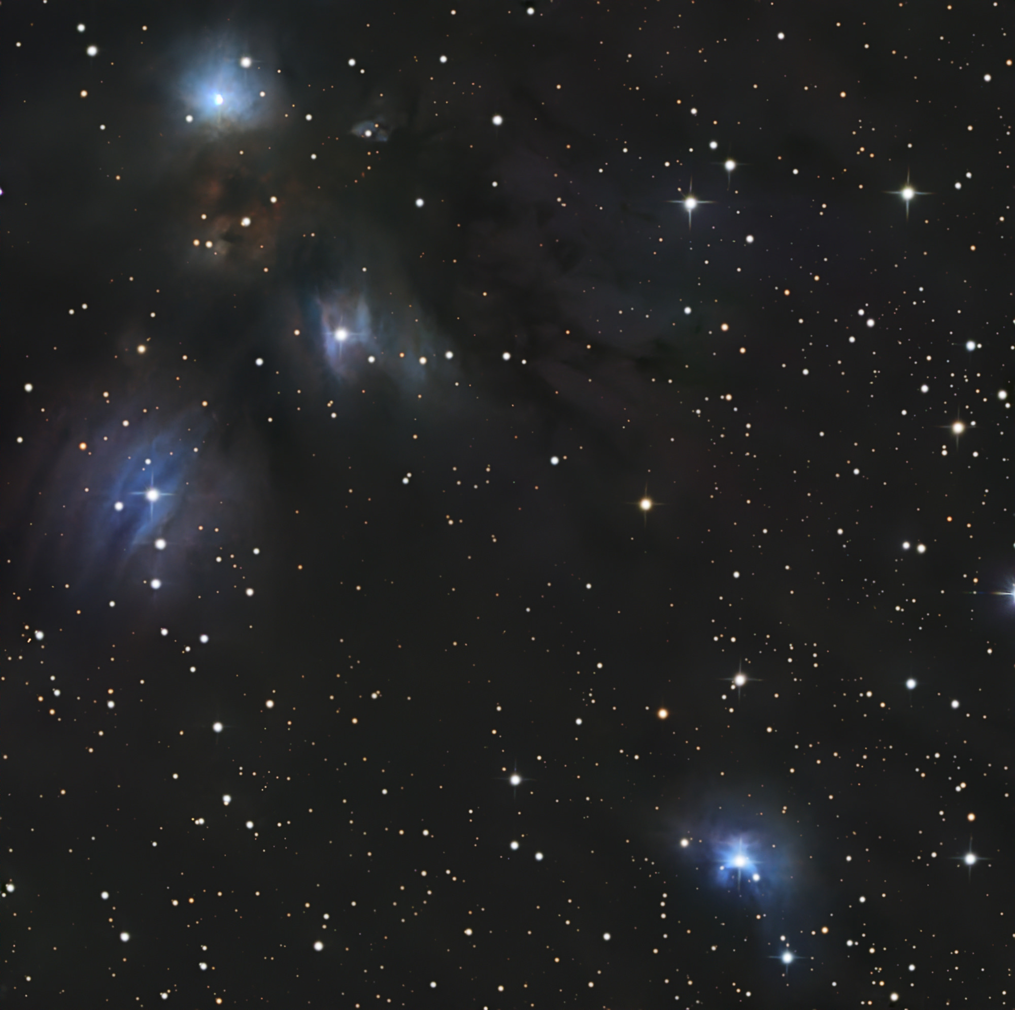 Der Engel Nebel NGC 2170 ist ein farbenprächtiger Nebelkomplex im Sternbild Einhorn.